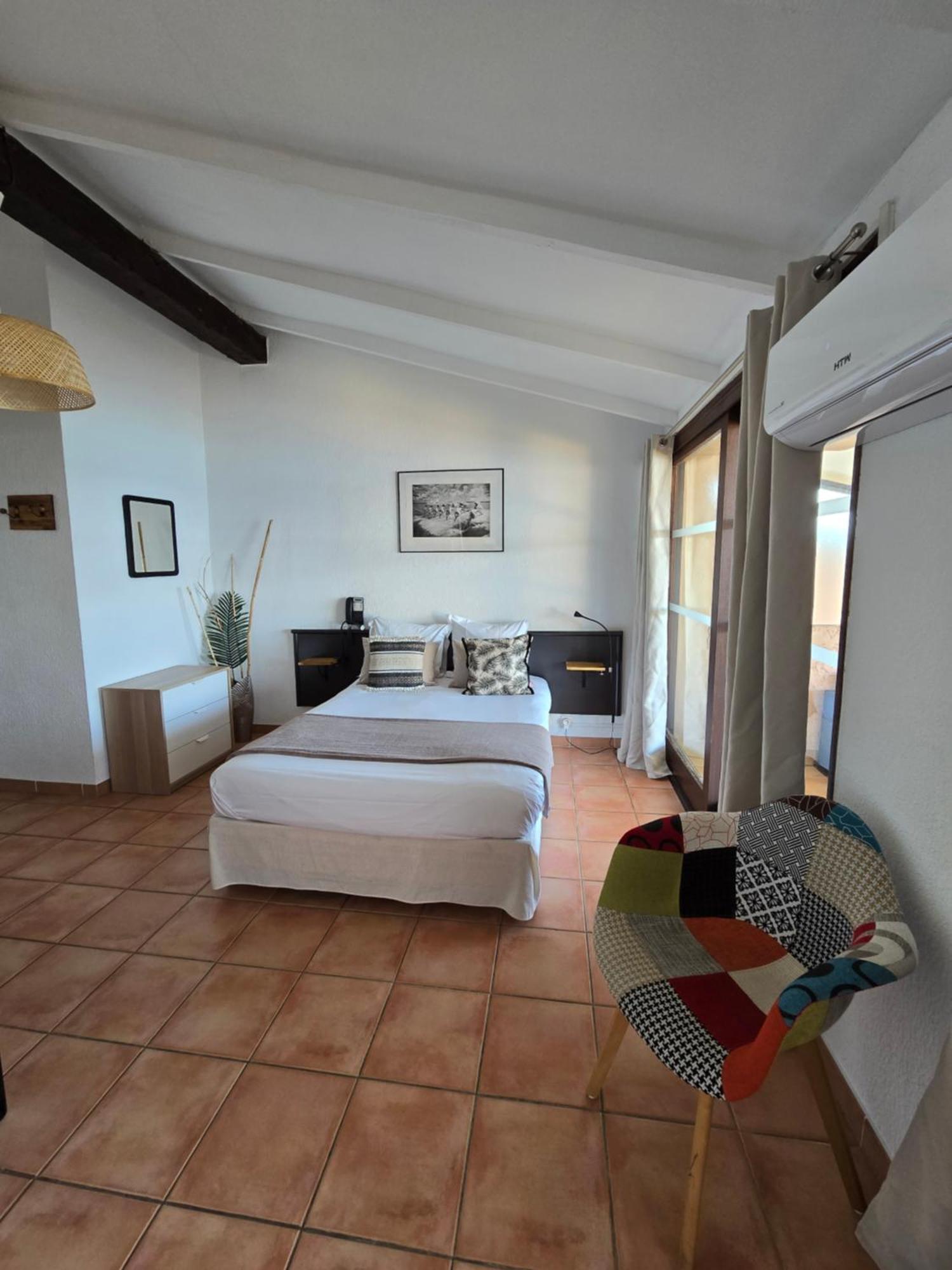Hotel Chanteplage Saint-Cyr-sur-Mer Bagian luar foto