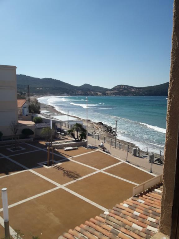 Hotel Chanteplage Saint-Cyr-sur-Mer Bagian luar foto